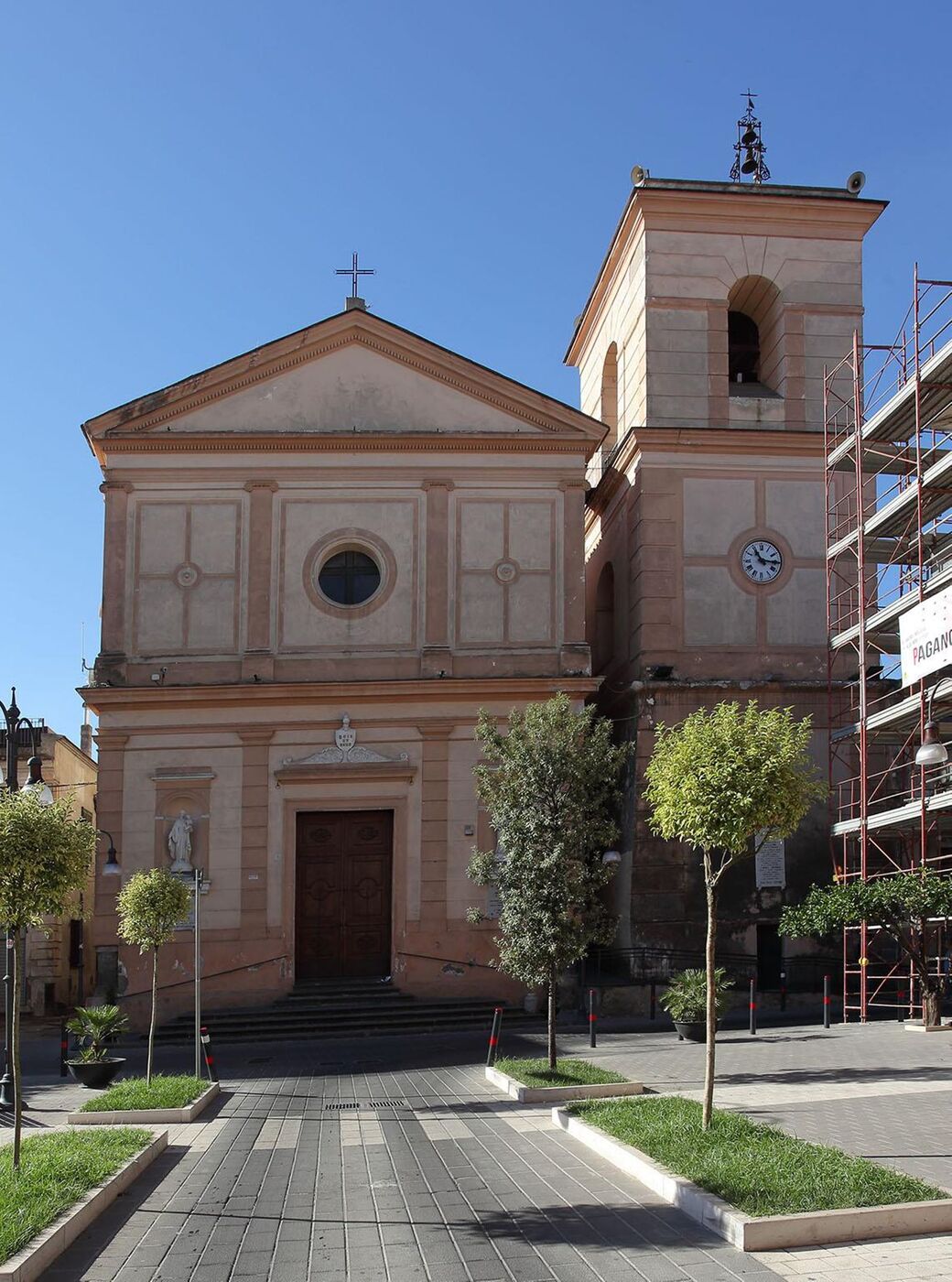 Facciata della chiesa